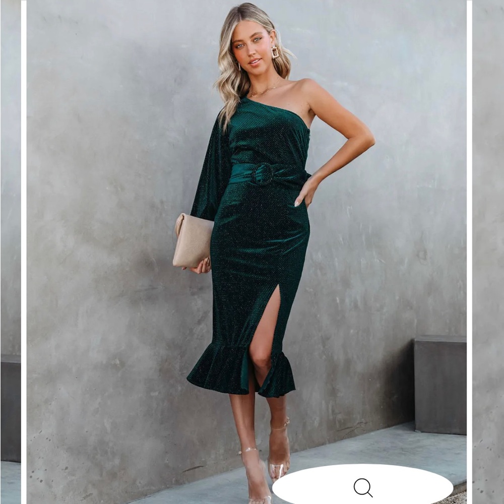 VICI one shoulder velvet dress with sparkly accent thread & belt - Picture 2 of 3